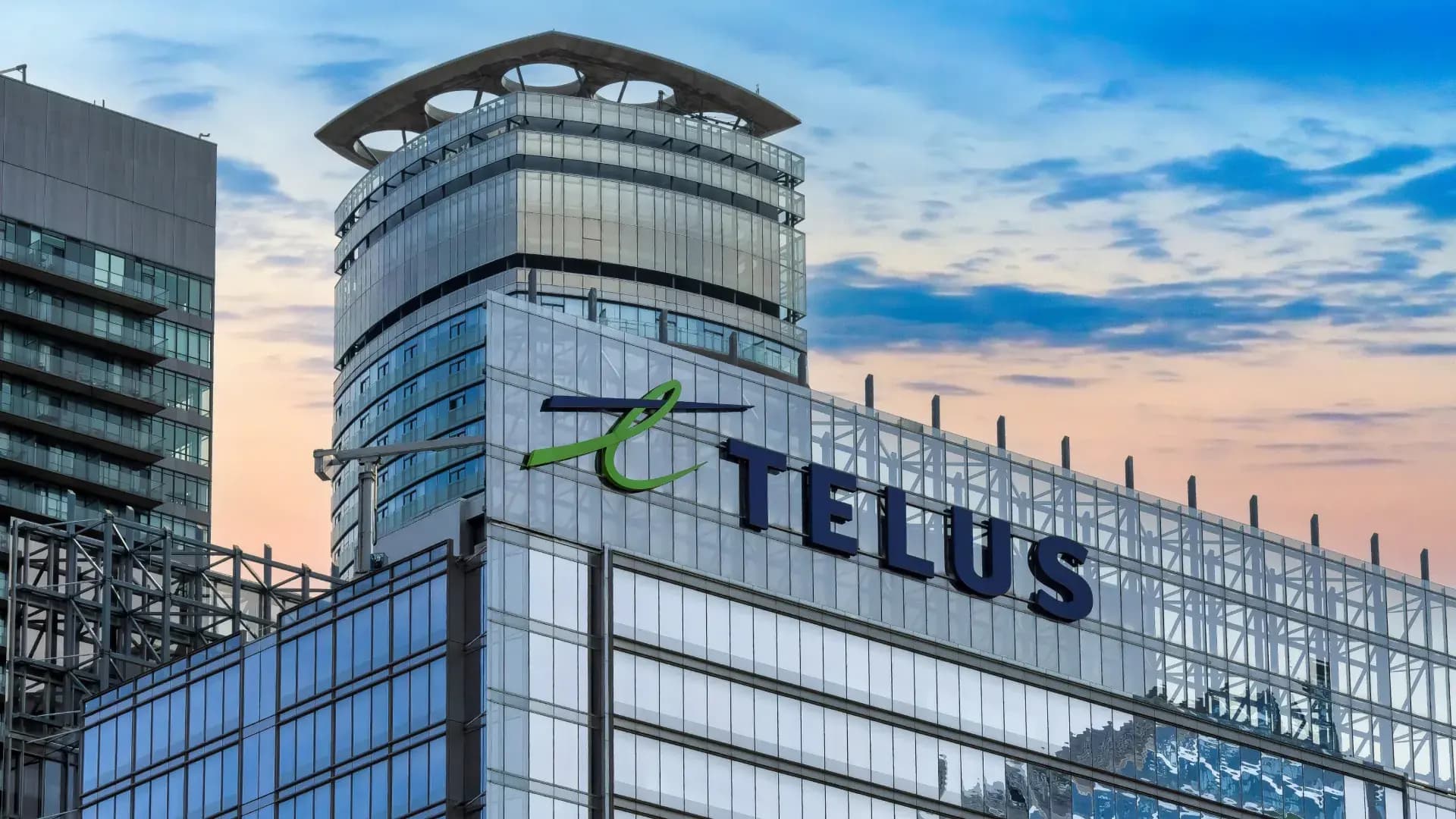 TELUS AI hero