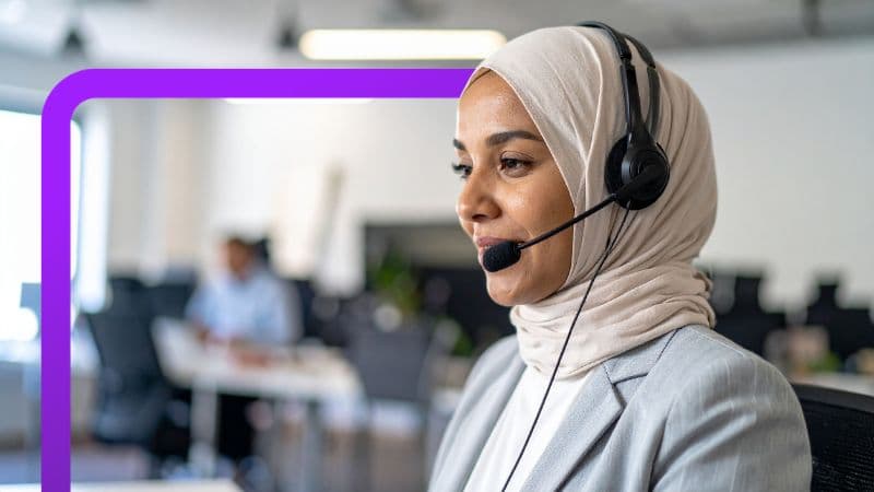 How do CX leaders use AI to improve agent retention?